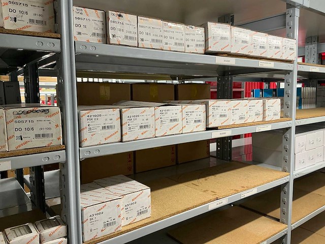 Partij diverse klemsan markeringsplaatjes (285x) verpakkingen - afbeelding 23 van  58