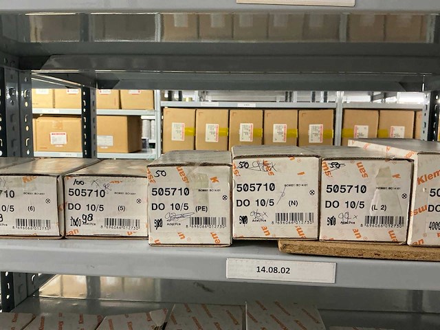 Partij diverse klemsan markeringsplaatjes (285x) verpakkingen - afbeelding 35 van  58