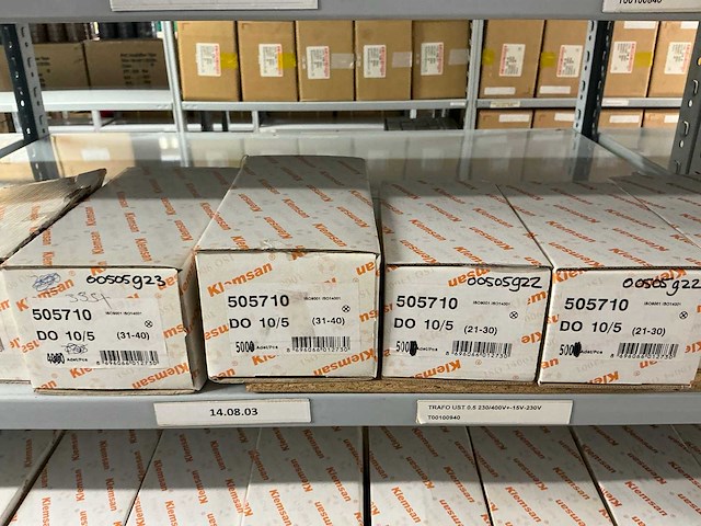 Partij diverse klemsan markeringsplaatjes (285x) verpakkingen - afbeelding 39 van  58