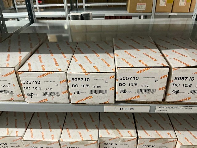 Partij diverse klemsan markeringsplaatjes (285x) verpakkingen - afbeelding 43 van  58