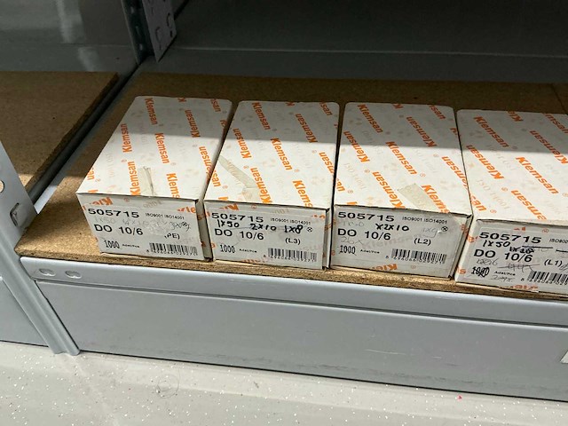 Partij diverse klemsan markeringsplaatjes (285x) verpakkingen - afbeelding 54 van  58