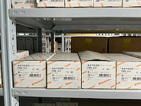 Partij diverse klemsan markeringsplaatjes (285x) verpakkingen - afbeelding 56 van  58