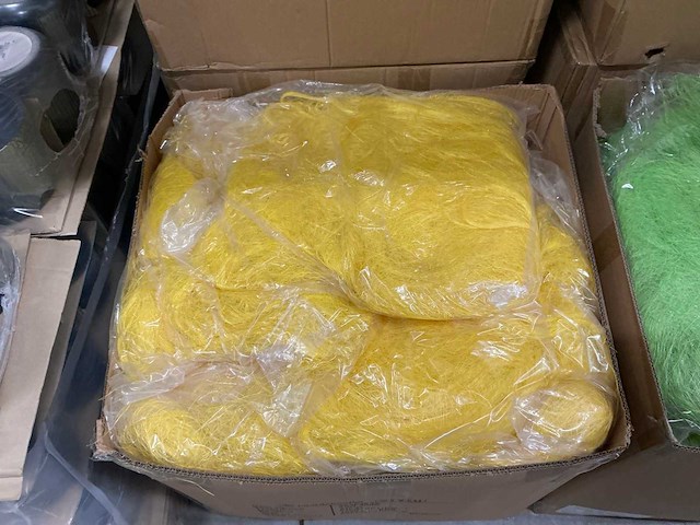 Partij diverse kleuren sisal 450gr per zak (130x) - afbeelding 4 van  8