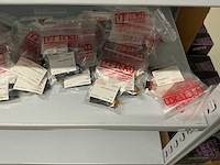 Partij diverse km drukknoppen/keuzeschakelaars/sig.lamp/sleutelschak./overige - afbeelding 10 van  18