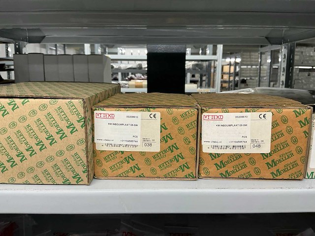 Partij diverse km drukknoppen/keuzeschakelaars/sig.lamp/sleutelschak./overige - afbeelding 13 van  18