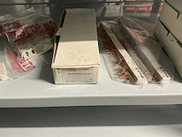 Partij diverse km instal automaat/stroomrails/aansluitklemmen/etc (239x) - afbeelding 15 van  23