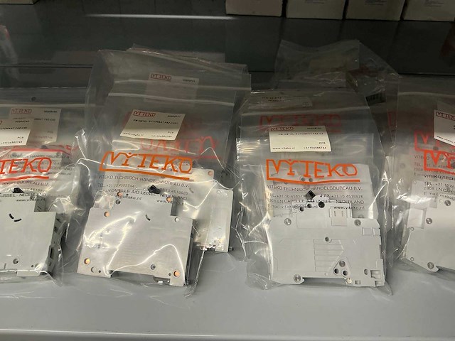 Partij diverse km instal automaten/overige (261x) - afbeelding 4 van  29