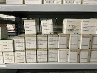 Partij diverse km schakelaars/sterpunt/hulprelais/etc (370x) - afbeelding 5 van  36