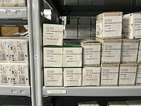 Partij diverse km schakelaars/sterpunt/hulprelais/etc (370x) - afbeelding 6 van  36