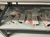 Partij diverse km schakelaars/sterpunt/hulprelais/etc (370x) - afbeelding 19 van  36