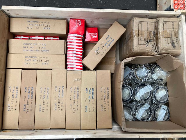 Partij diverse kogellagers 332kg - afbeelding 2 van  8