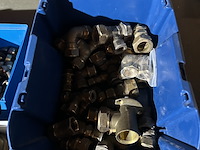 Partij diverse koppelingen in stapelbakken - afbeelding 5 van  5