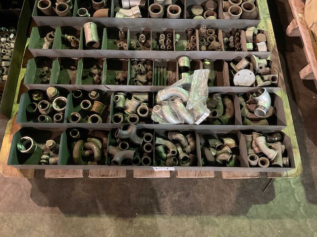 Partij diverse koppelingen - afbeelding 4 van  4