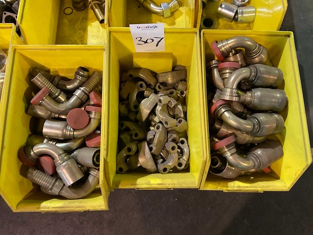 Partij diverse koppelingen - afbeelding 2 van  5