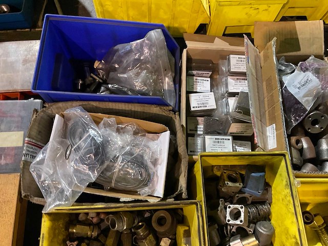 Partij diverse koppelingen - afbeelding 5 van  5