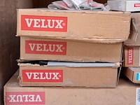 Partij diverse kozijn- en raamrestanten, velux - afbeelding 5 van  10