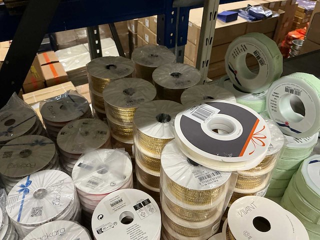 Partij diverse kragoart/packara/vivant/prasent rollen (226x) - afbeelding 2 van  11