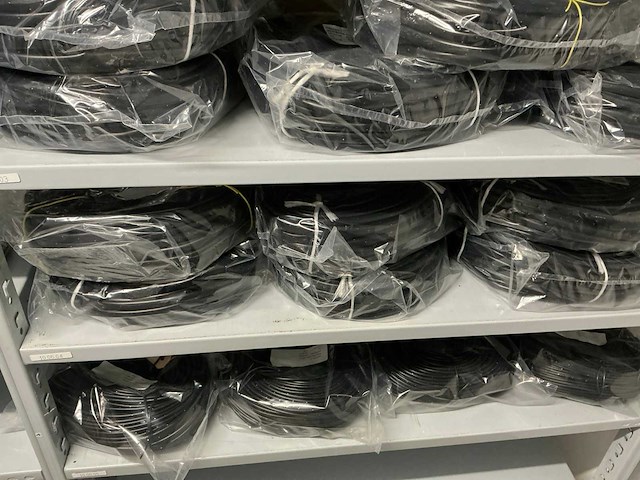 Partij diverse krimpkous/isolatiekous/etc (96x) - afbeelding 14 van  23