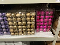 Partij diverse kunstkerstballen 6cm 24/set (83 sets) - afbeelding 2 van  7