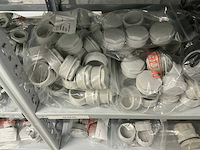 Partij diverse kunstof moeren/wurgwartels/reduceerringen/etc - afbeelding 7 van  30