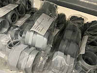 Partij diverse kunstof moeren/wurgwartels/reduceerringen/etc - afbeelding 16 van  30