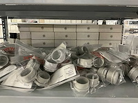 Partij diverse kunstof moeren/wurgwartels/reduceerringen/etc - afbeelding 30 van  30