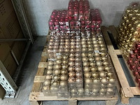 Partij diverse kunstofkerstballen 24/verpakking (36 verpakkingen.) - afbeelding 1 van  5