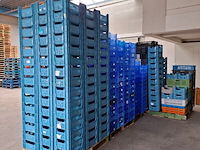 Partij diverse kunststof emballage kratten - afbeelding 4 van  8