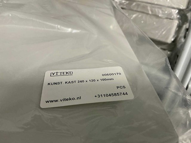 Partij diverse kunststof kasten (339x) - afbeelding 8 van  29