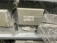 Partij diverse kunststof kasten (339x) - afbeelding 19 van  29