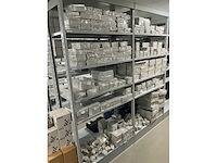 Partij diverse kunststof kasten (339x) - afbeelding 12 van  29