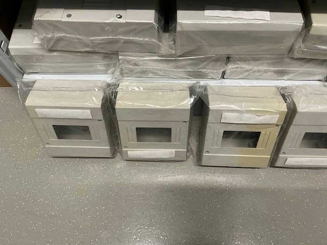 Partij diverse kunststof kasten (41x) - afbeelding 14 van  23