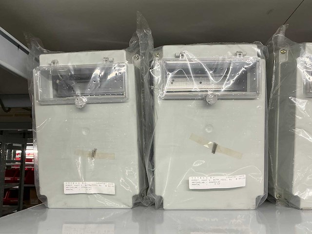 Partij diverse kunststof kasten (41x) - afbeelding 17 van  23