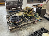 Partij diverse kunststof slangen - afbeelding 1 van  6