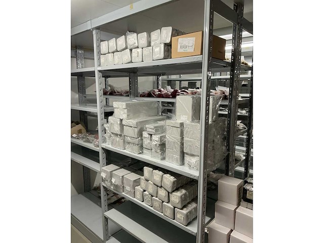 Partij diverse kunststofkasten/kabeldozen (177x) - afbeelding 8 van  15