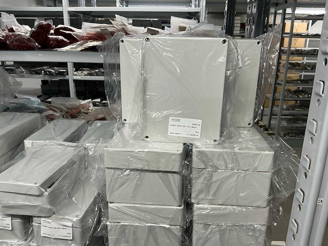 Partij diverse kunststofkasten/kabeldozen (177x) - afbeelding 12 van  15