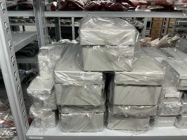 Partij diverse kunststofkasten/kabeldozen (177x) - afbeelding 15 van  15