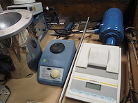 Partij diverse laboratorium apparatuur - afbeelding 3 van  5