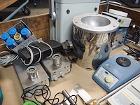 Partij diverse laboratorium apparatuur - afbeelding 4 van  5