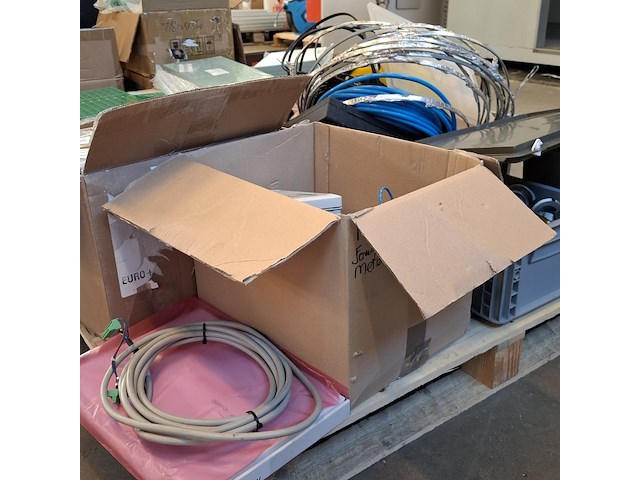 Partij diverse laboratorium benodigdheden - afbeelding 7 van  16