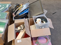 Partij diverse laboratorium benodigdheden - afbeelding 10 van  16