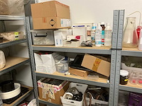 Partij diverse laboratoriumapparatuur en toebehoren - afbeelding 5 van  7