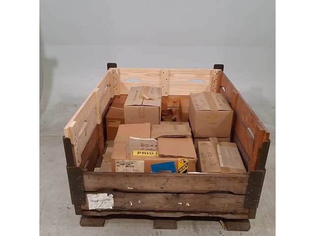 Partij diverse lagerbussen - afbeelding 1 van  6