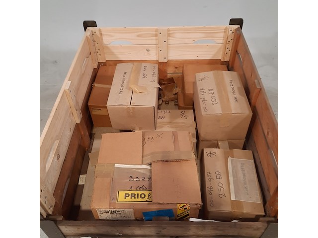 Partij diverse lagerbussen - afbeelding 2 van  6