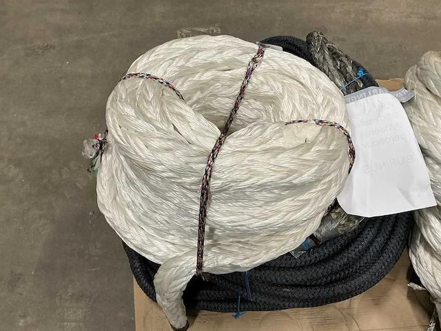 Partij diverse landvasten en dyneema touw beroepsvaart - afbeelding 2 van  4