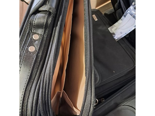 Partij diverse laptoptassen, o.a. port, targus - afbeelding 5 van  6