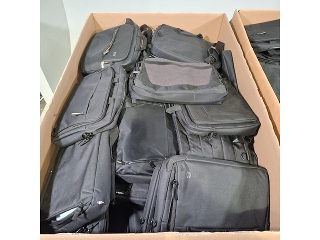 Partij diverse laptoptassen - afbeelding 3 van  10