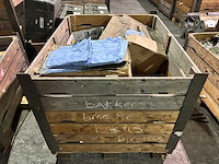 Partij diverse legerkleding - afbeelding 2 van  5