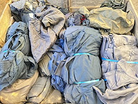 Partij diverse legerkleding - afbeelding 2 van  3