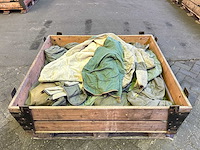 Partij diverse legerkleding - afbeelding 1 van  3